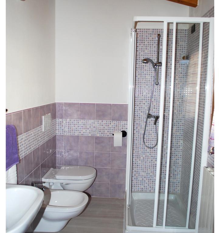 B&B I Viandanti Piancogno Szoba fotó