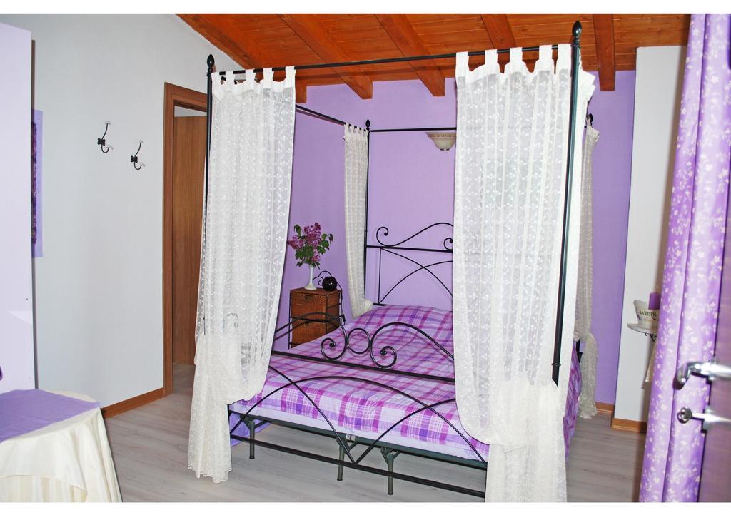 B&B I Viandanti Piancogno Szoba fotó